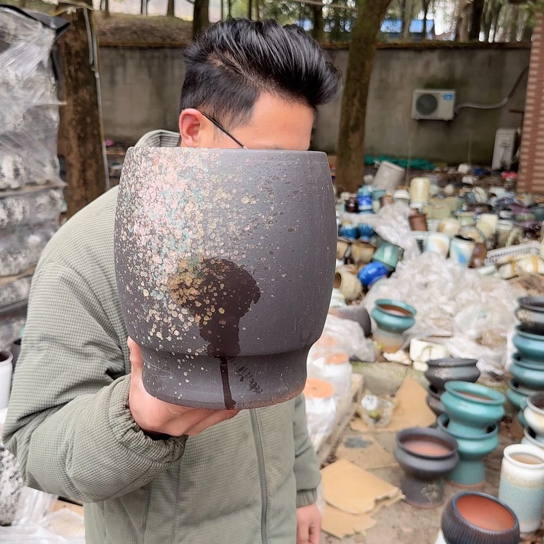紫砂花盆口18高23（一个瑕疵泼墨大号武