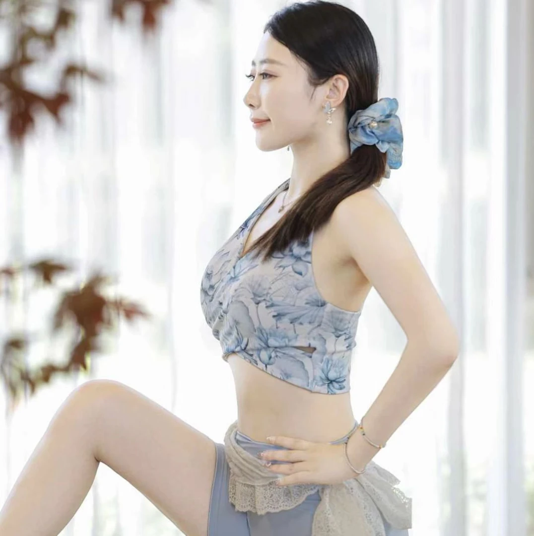 印花运动内衣气质美背一体杯瑜伽背心V领普拉提健身文胸