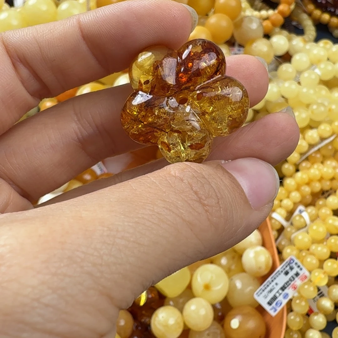 琥珀未镶嵌珠宝奇石