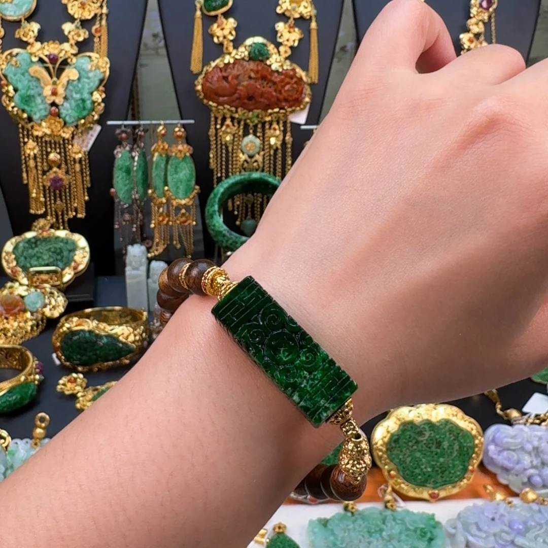 翡翠未镶嵌颈饰手串 亏清