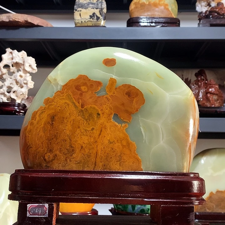 石材宽25厘米高24厘米