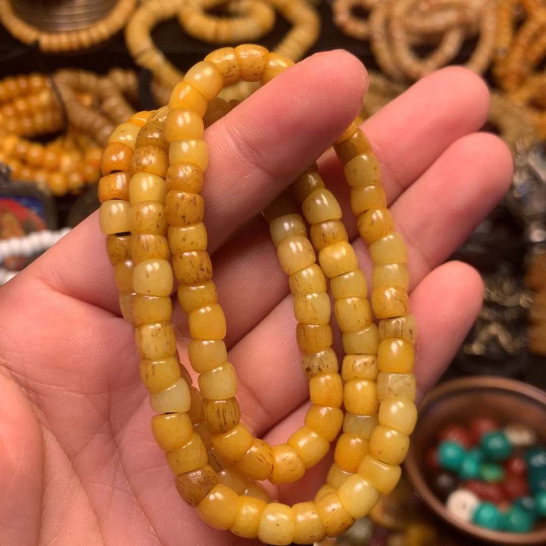 泥塑娘啦擦擦骰子