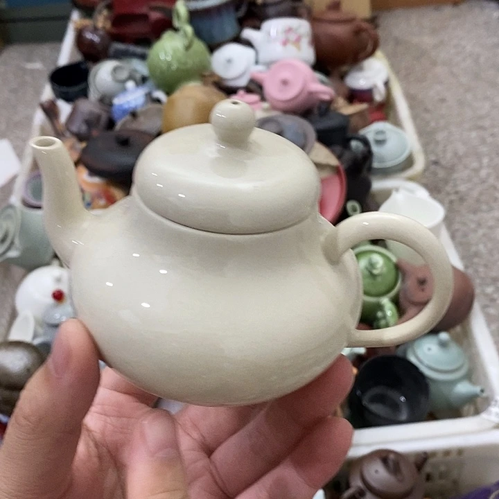 陶瓷艺术品及陶瓷壶壶