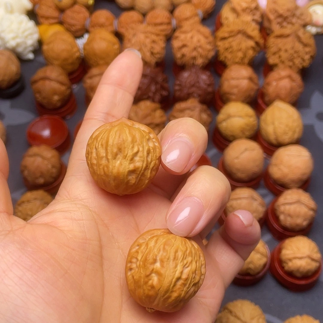 把件文玩核桃玲珑