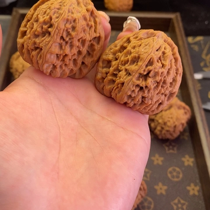 桃核把件祥*南疆石文玩核桃