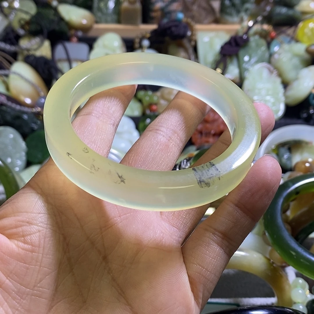 岫玉未镶嵌手镯60口径