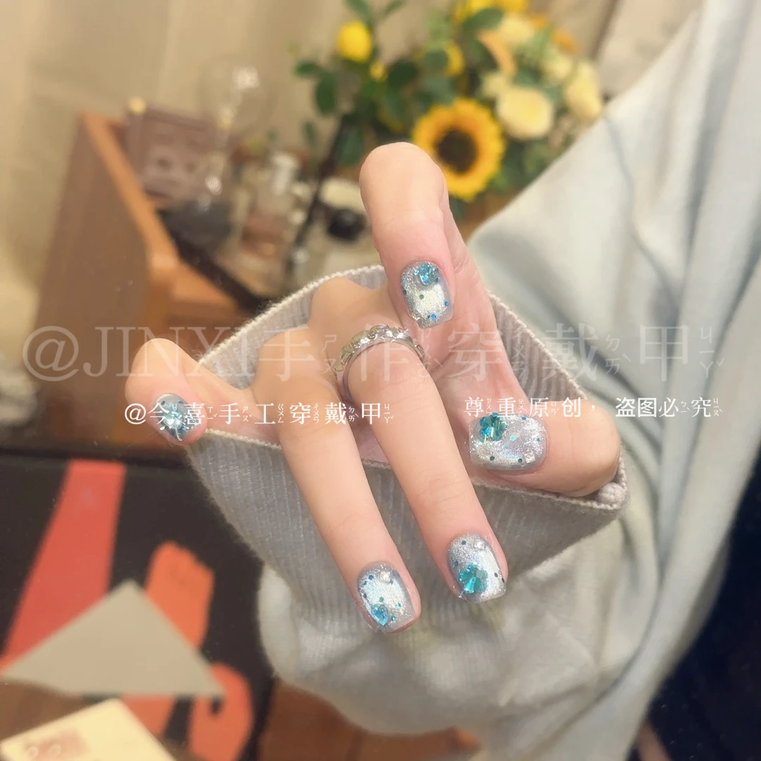 蓝啵啵&九紫离火年春夏爆闪纯欲冰透玻璃珠猫眼蓝色纯手工穿戴甲