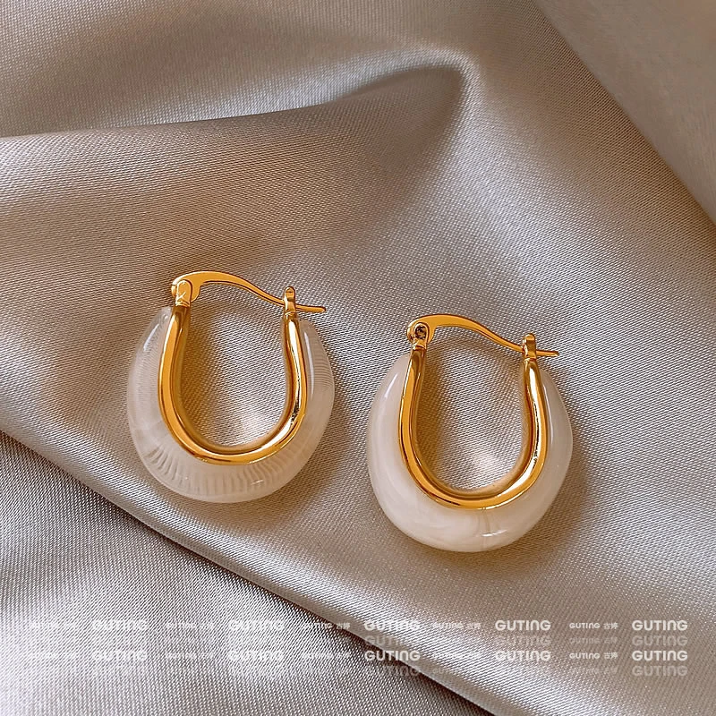 20492精致通勤耳扣高级通透纹理U型明星同款饰品