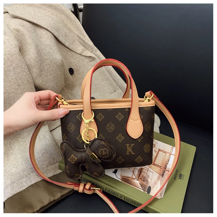 【高端品质】轻奢斜挎精致女士手提时尚高级感单肩水桶包【6018-V5】