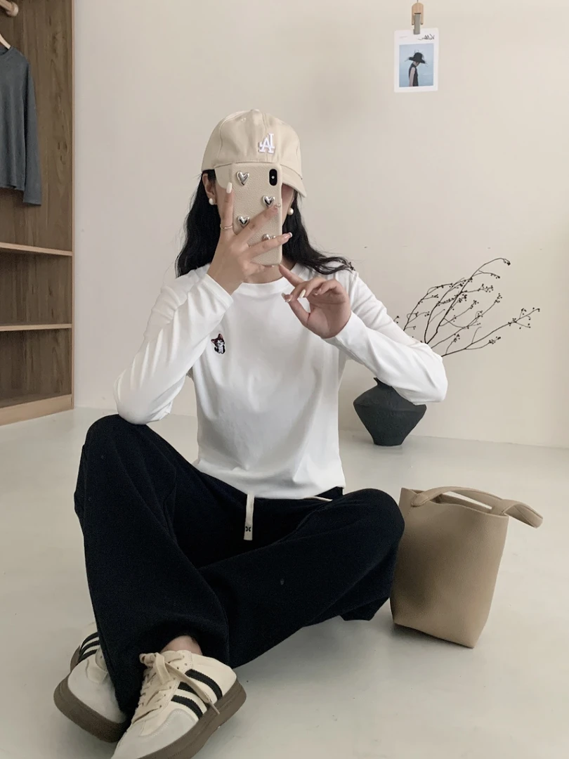 水溶小猫」百搭刺绣~圆领薄款长袖内搭