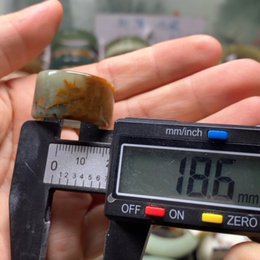 【闪购商品】未镶嵌蛇纹石玉手镯