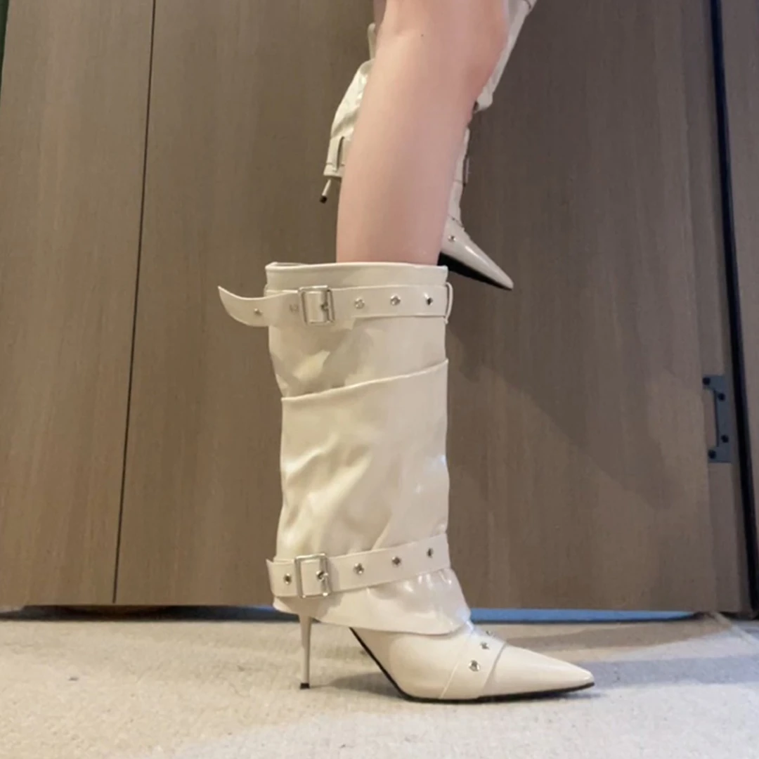 牛皮版~气质辣妹高跟时尚裤管靴女真皮尖头皮带扣铆钉小众中筒靴