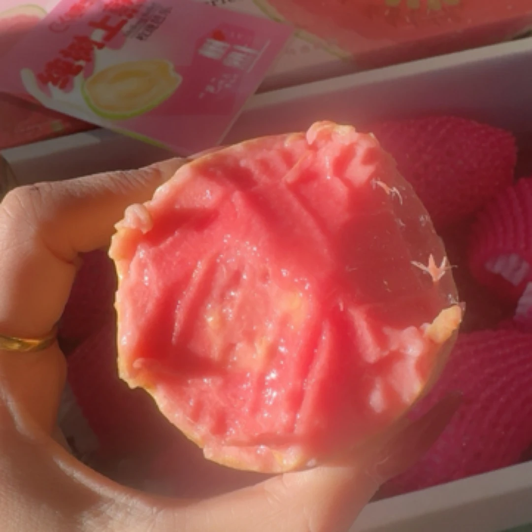 草莓芭乐（5斤左右）