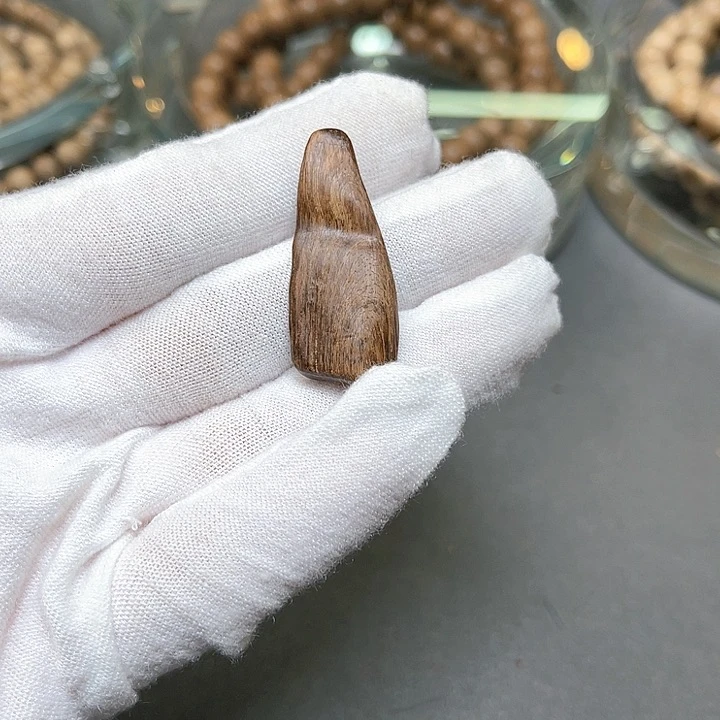 沉香吊坠达拉干沉水1.3克