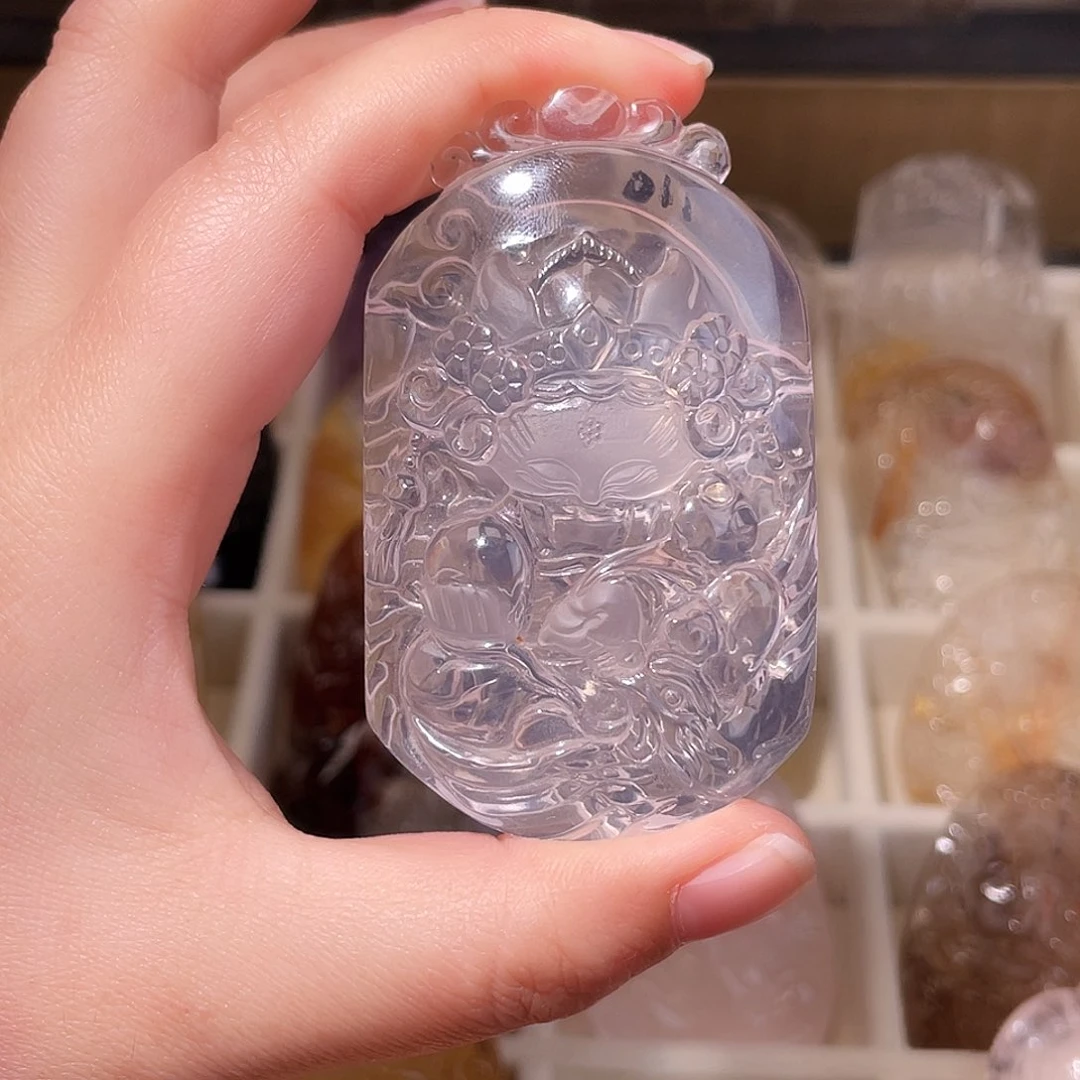 颈饰未镶嵌水晶粉水