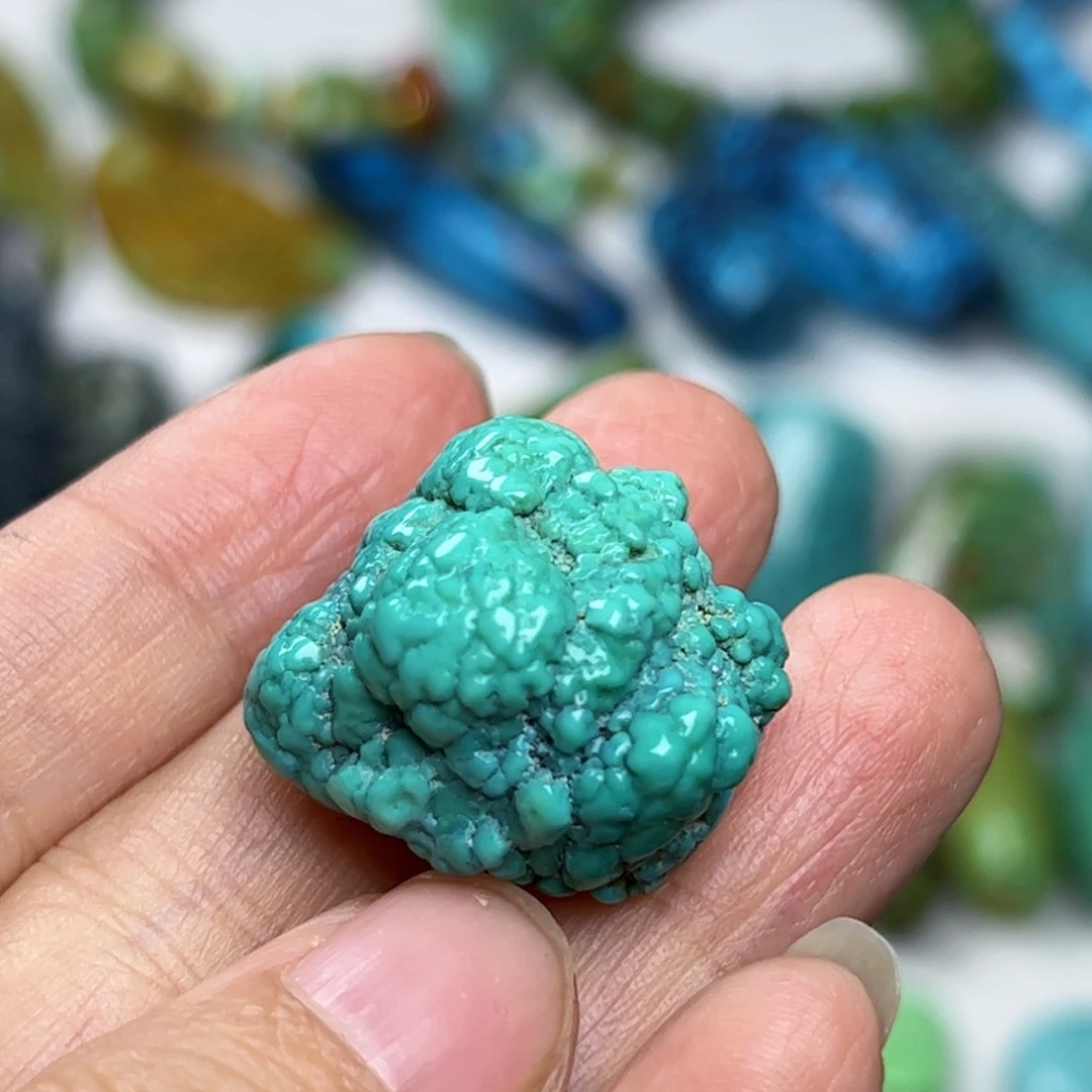 绿松石未镶嵌珠宝奇石