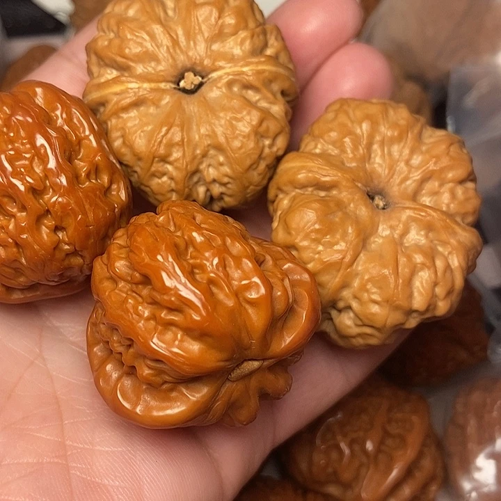 文玩核桃吊坠哇40