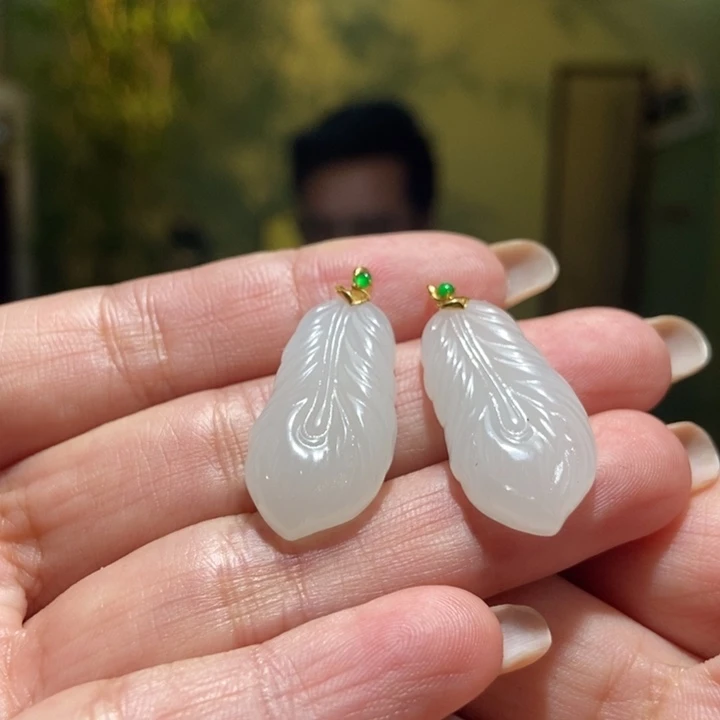 和田玉未镶嵌颈饰多样型发货，发其一