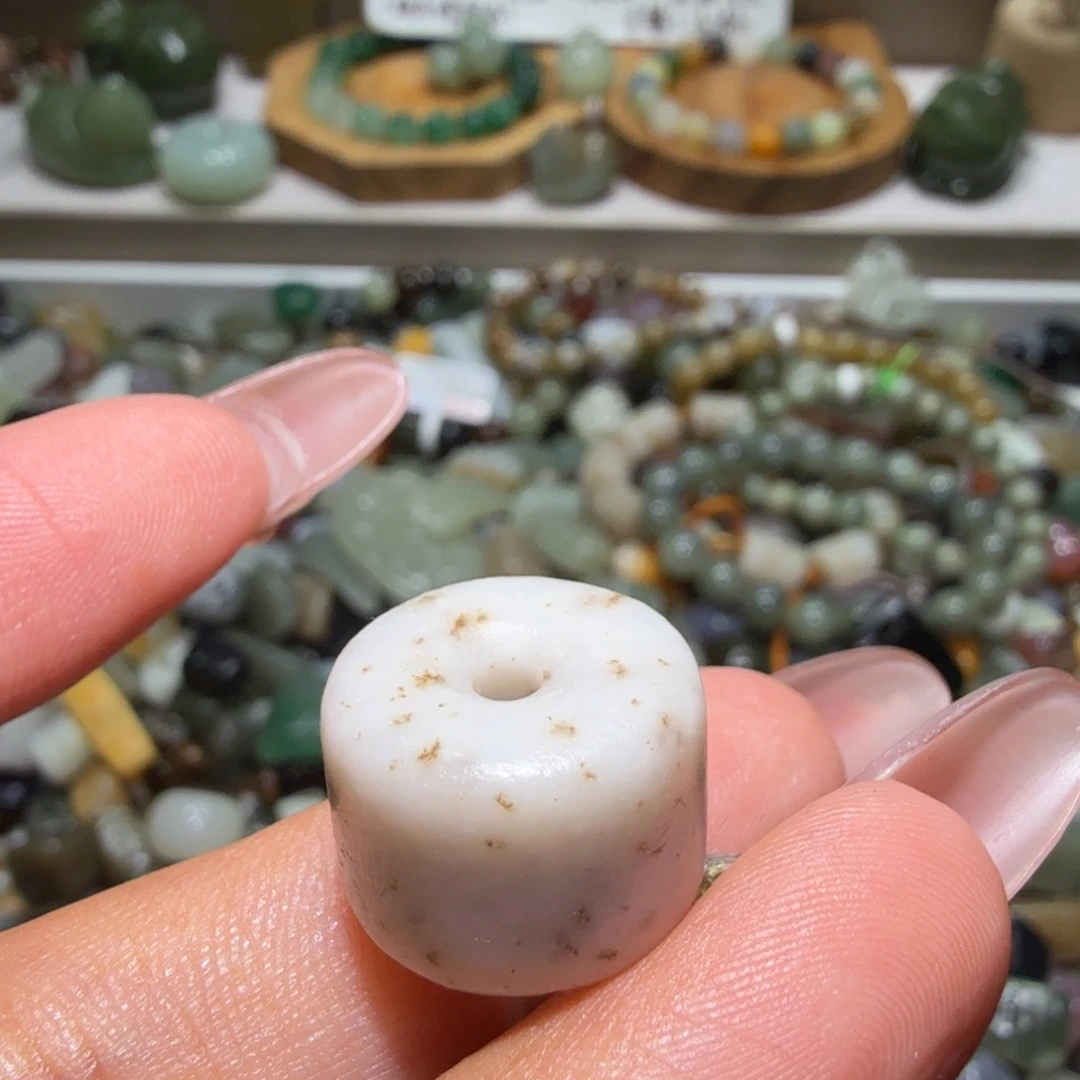 和田玉未镶嵌珠宝奇石