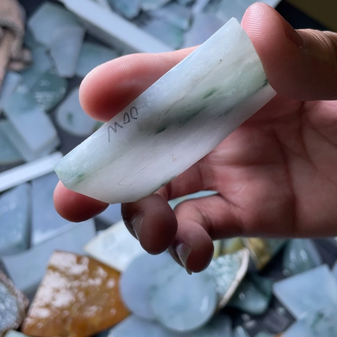 未镶嵌定制翡翠