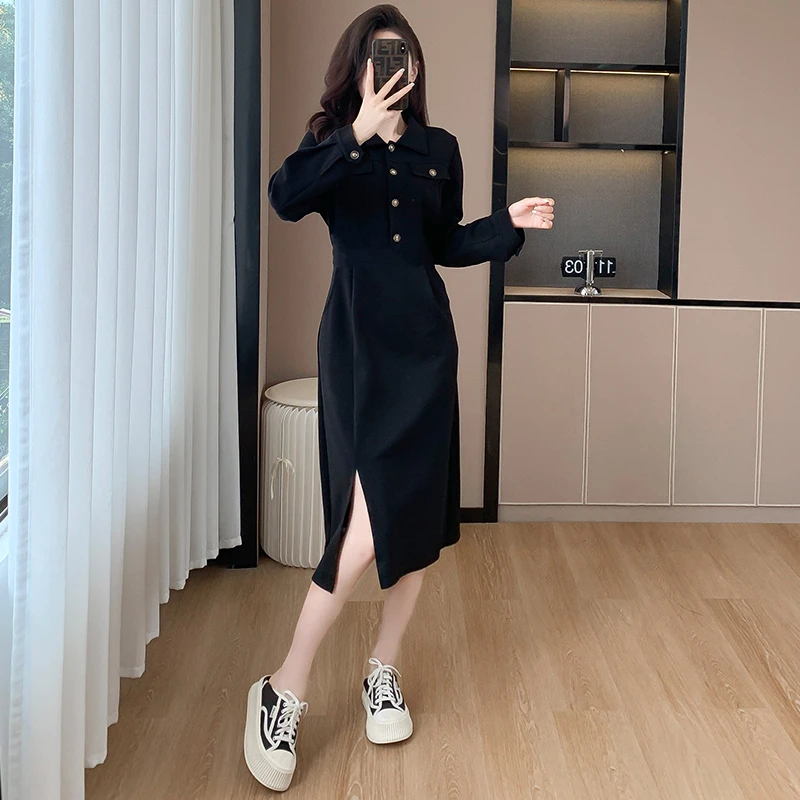 减龄高级感赫本风卫衣连衣裙2025秋冬设计感法式优雅气质显瘦长裙