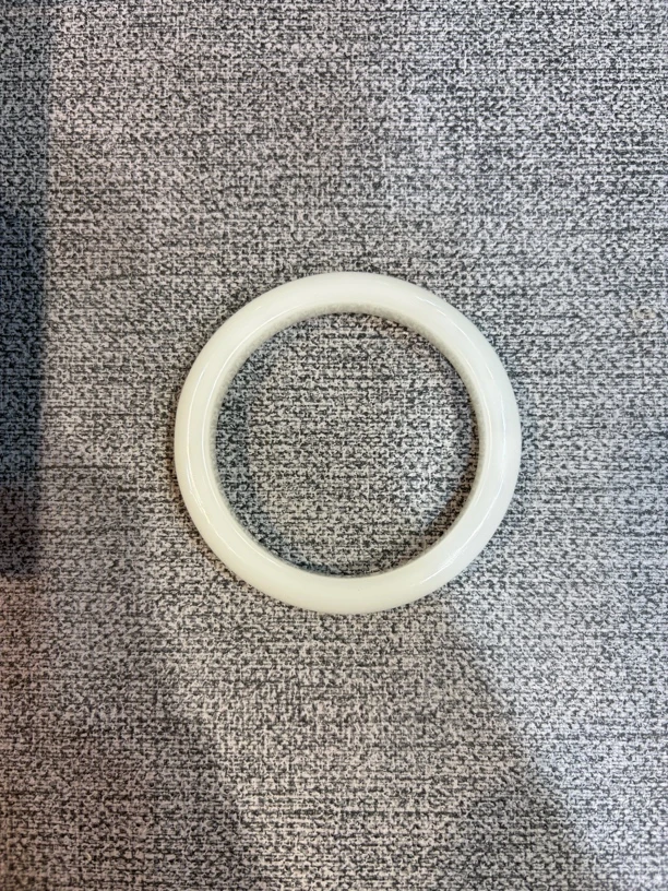 A039和田玉白玉镯子一个