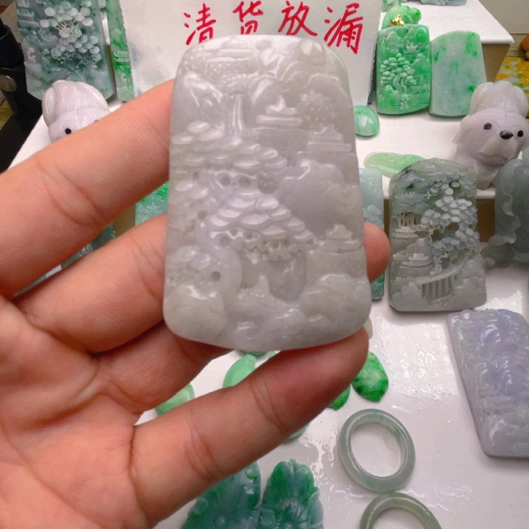 翡翠未镶嵌颈饰翡翠
