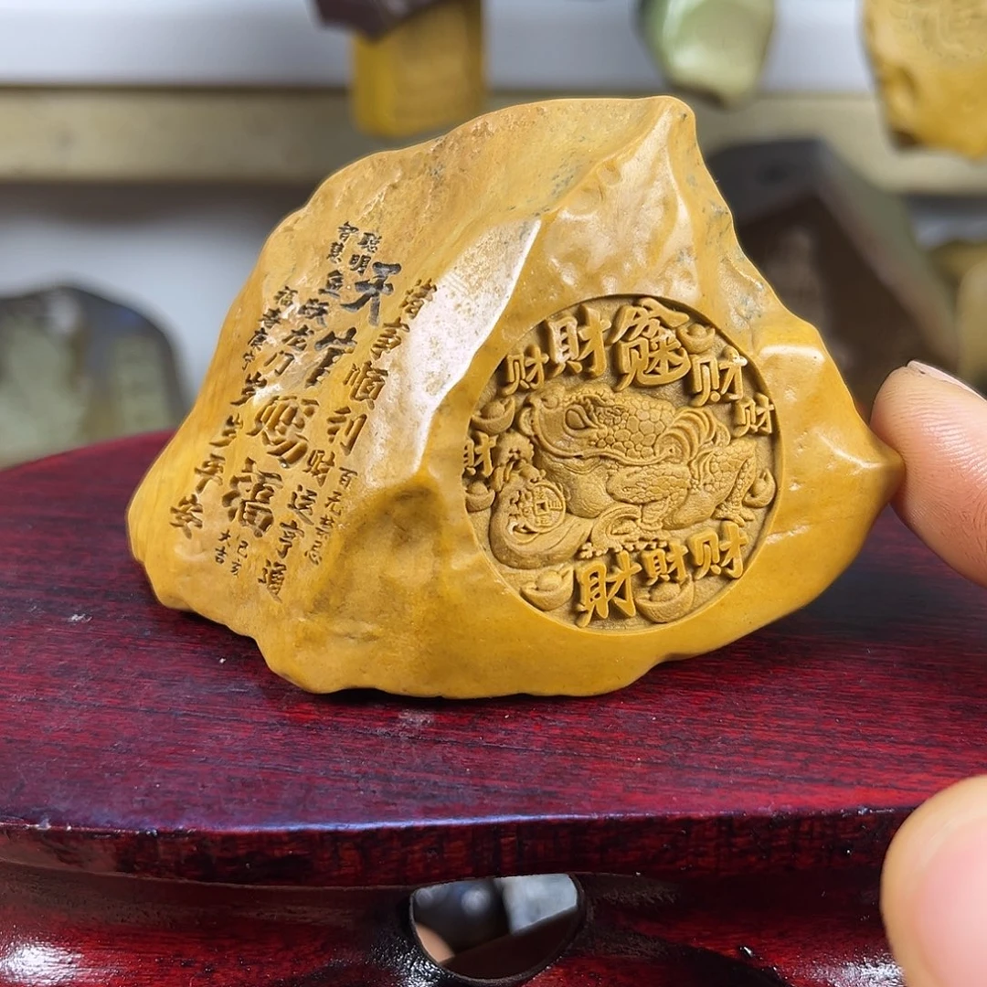 新疆戈壁石原石雕刻