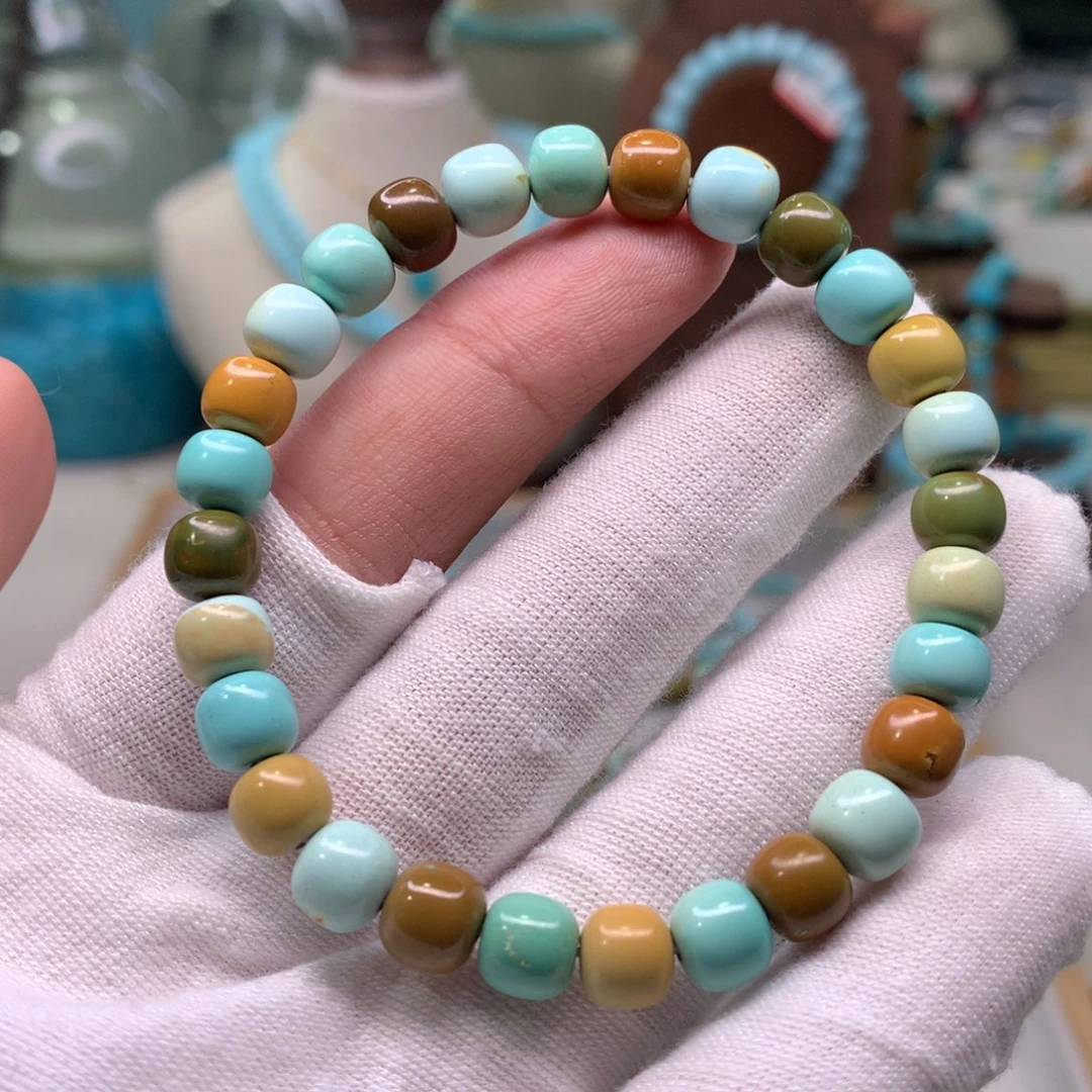 绿松石配饰未镶嵌暴****?