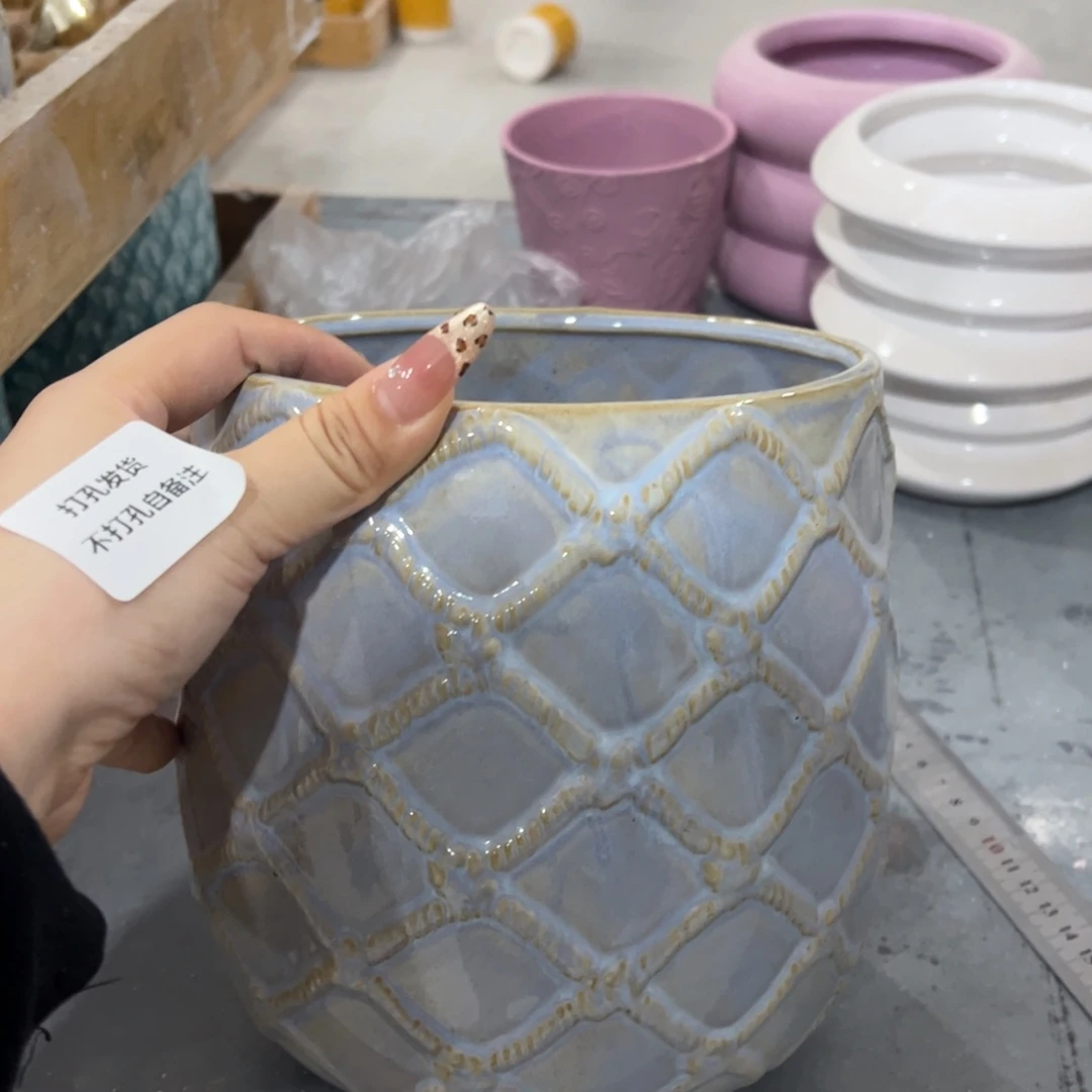 有孔陶瓷花盆，满10米包邮发货