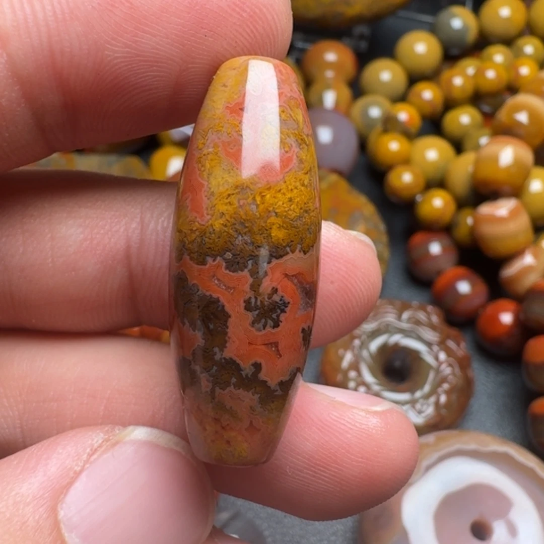 玛瑙/玉髓未镶嵌珠宝奇石36×13.7