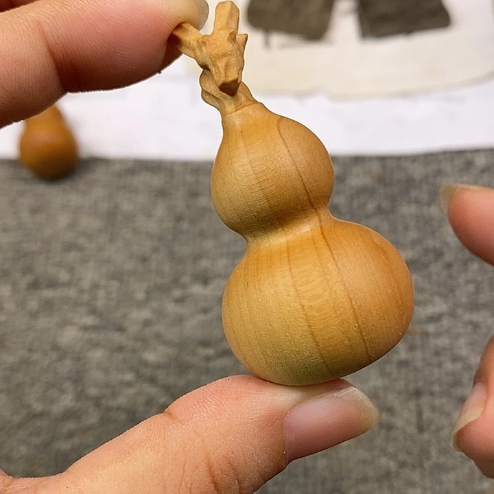 檀香木手串/手链老山檀香雕刻龙头大葫芦