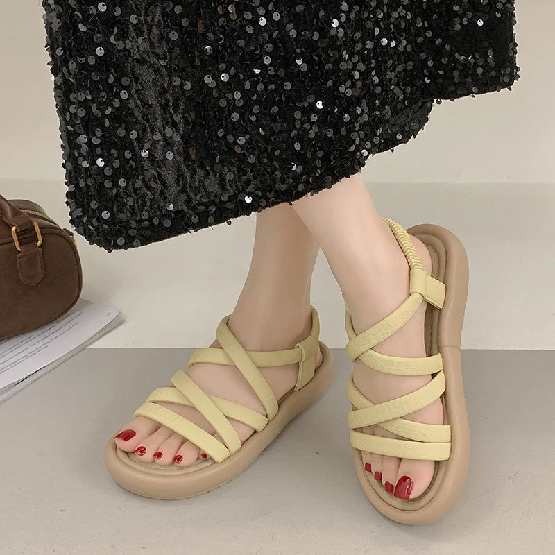 平底罗马凉鞋女夏季外穿2025年超软百搭孕妈一脚蹬配裙子学生凉鞋