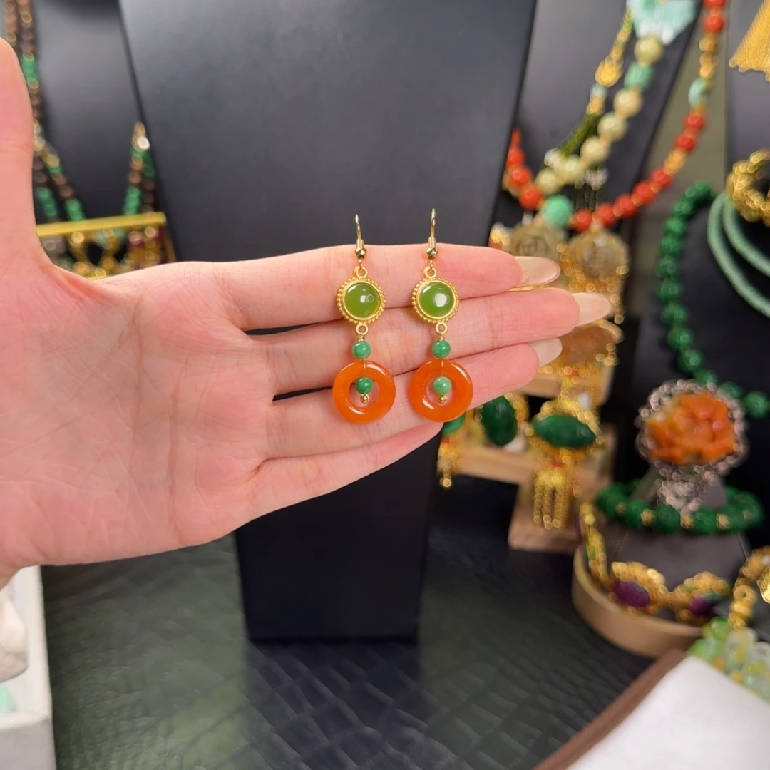 翡翠未镶嵌颈饰福利款耳坠炸价