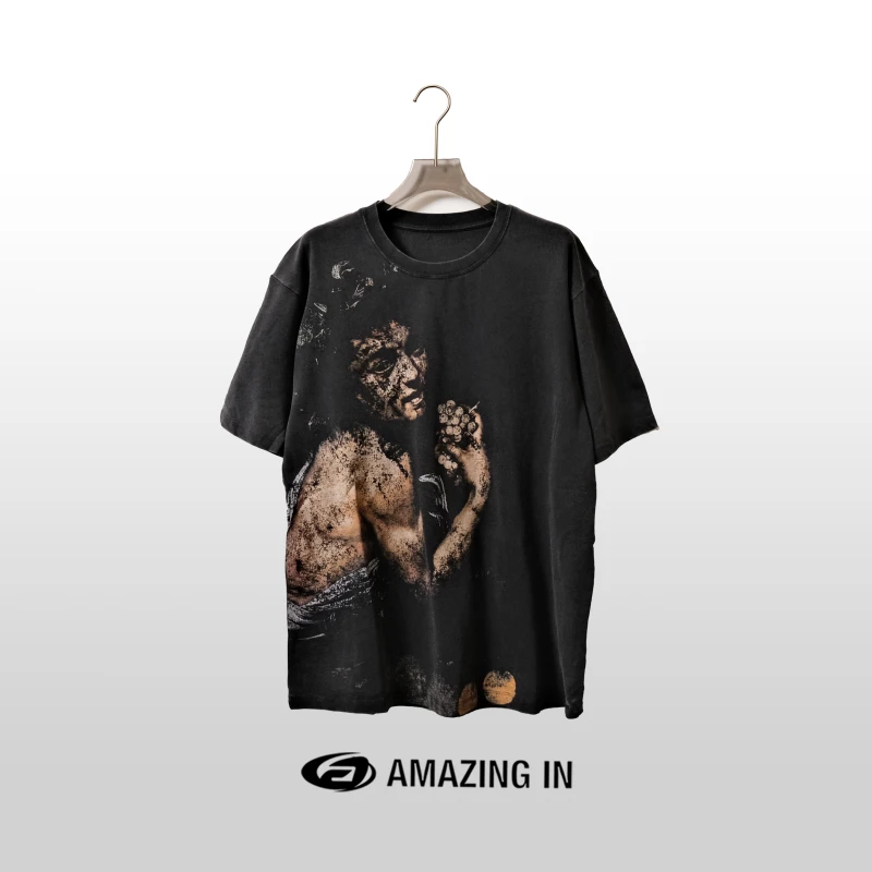 AMAZING IN ”OW同款“纯棉巴克斯数码印花T恤A240319-NYSD-01517