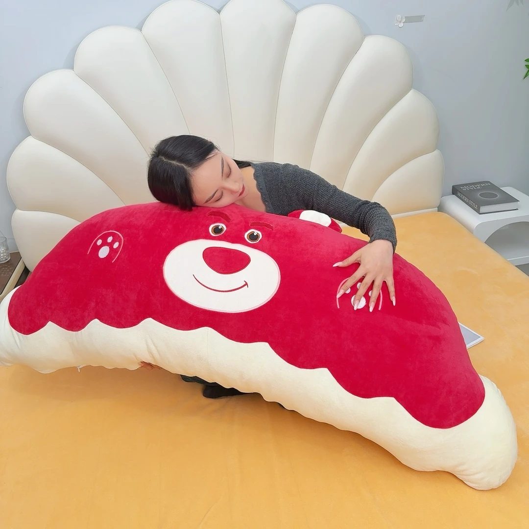 新款红色熊靠枕毛绒玩具玩偶长条抱枕布娃娃公仔生日礼物