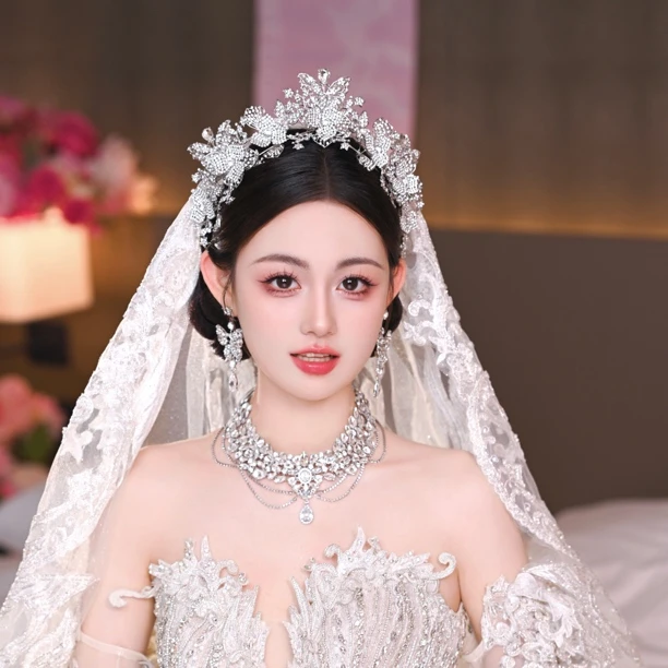 金钻新款皇冠婚纱饰品气质结婚大气