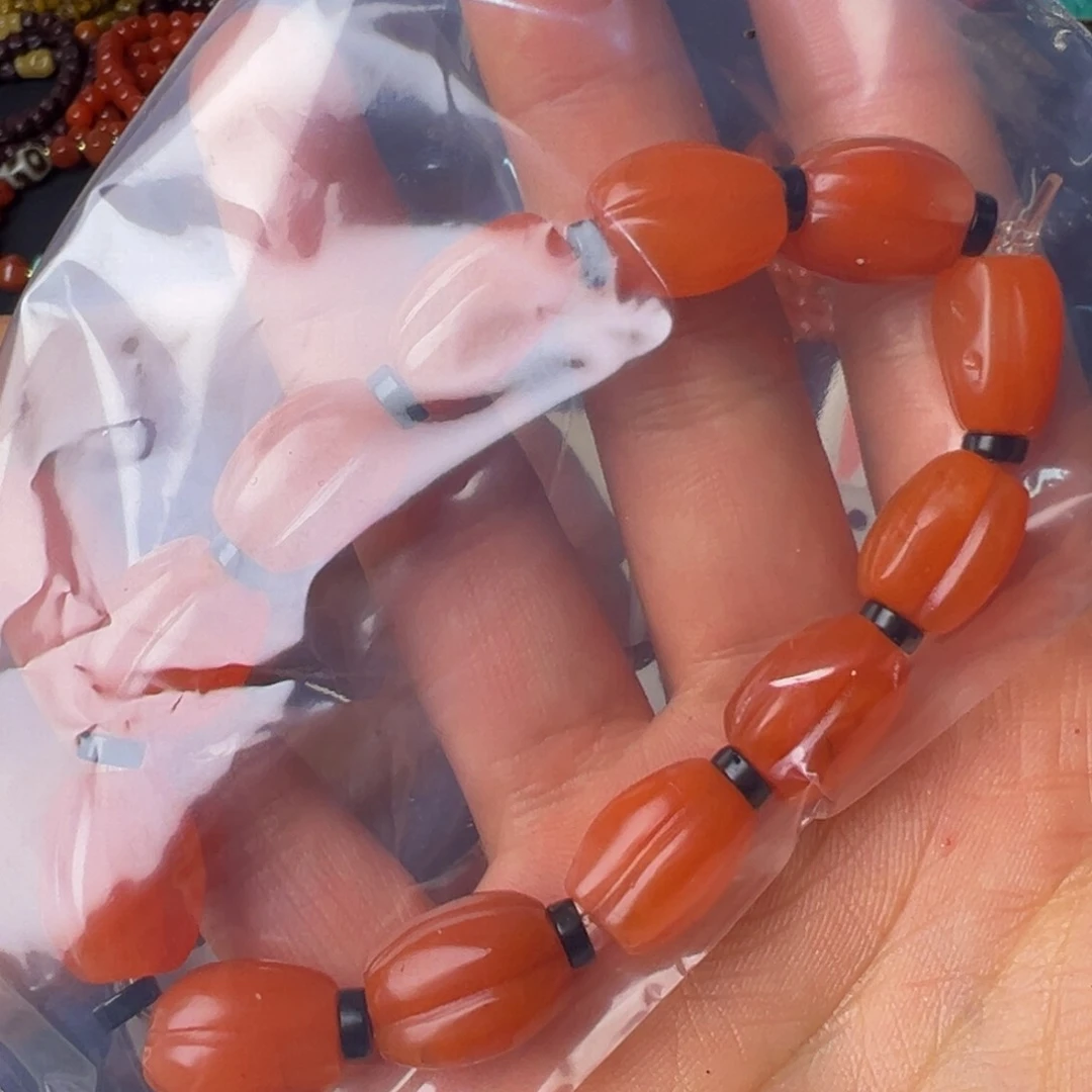 大果紫檀（缅甸花梨）纳**者