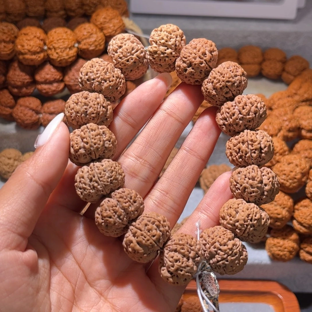 手串金刚菩提七瓣蜂王22尺寸