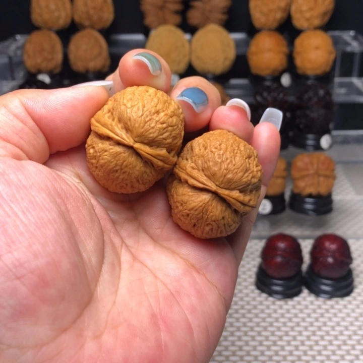 橄榄核吊坠9小金元宝