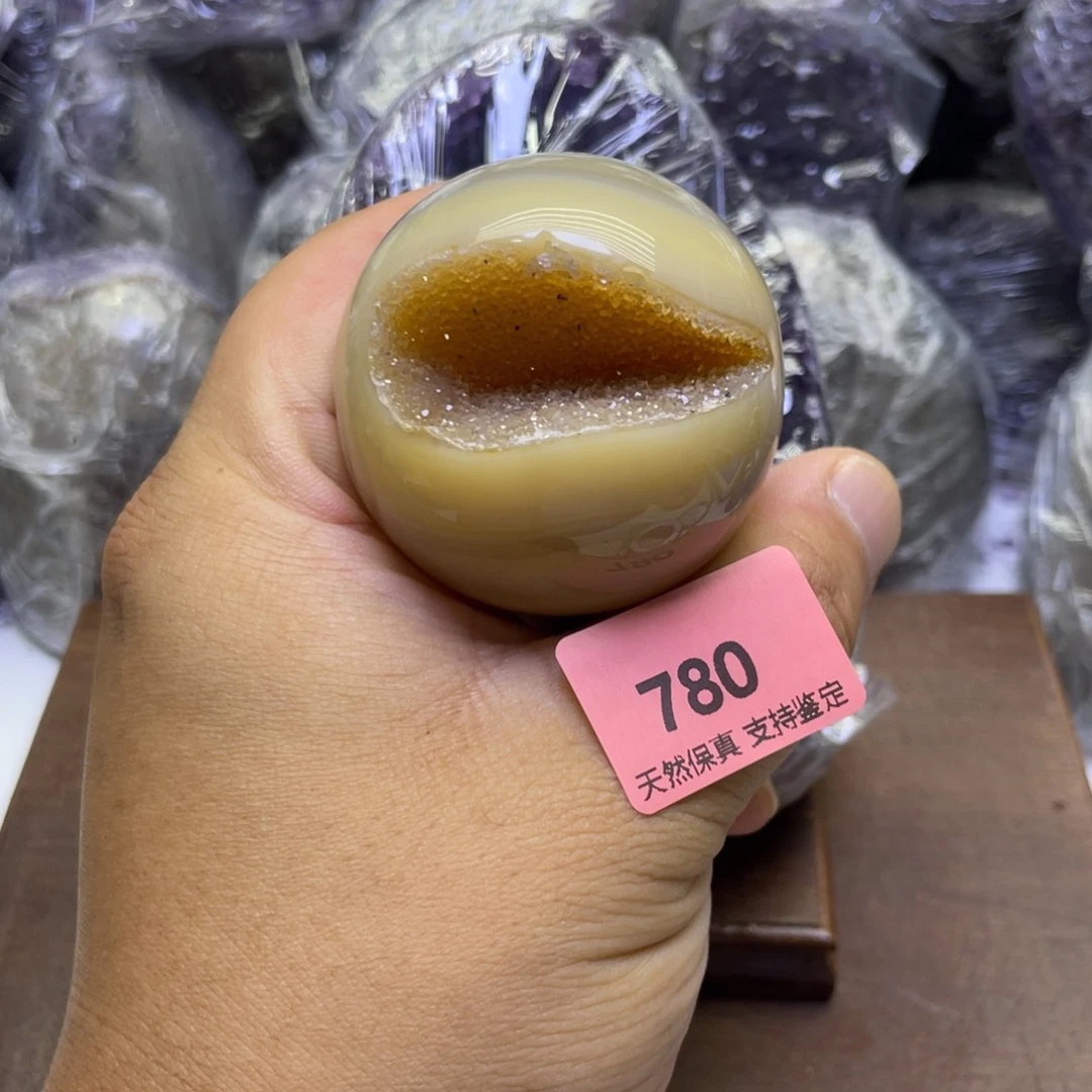 未镶嵌水晶大型摆件（非配饰）