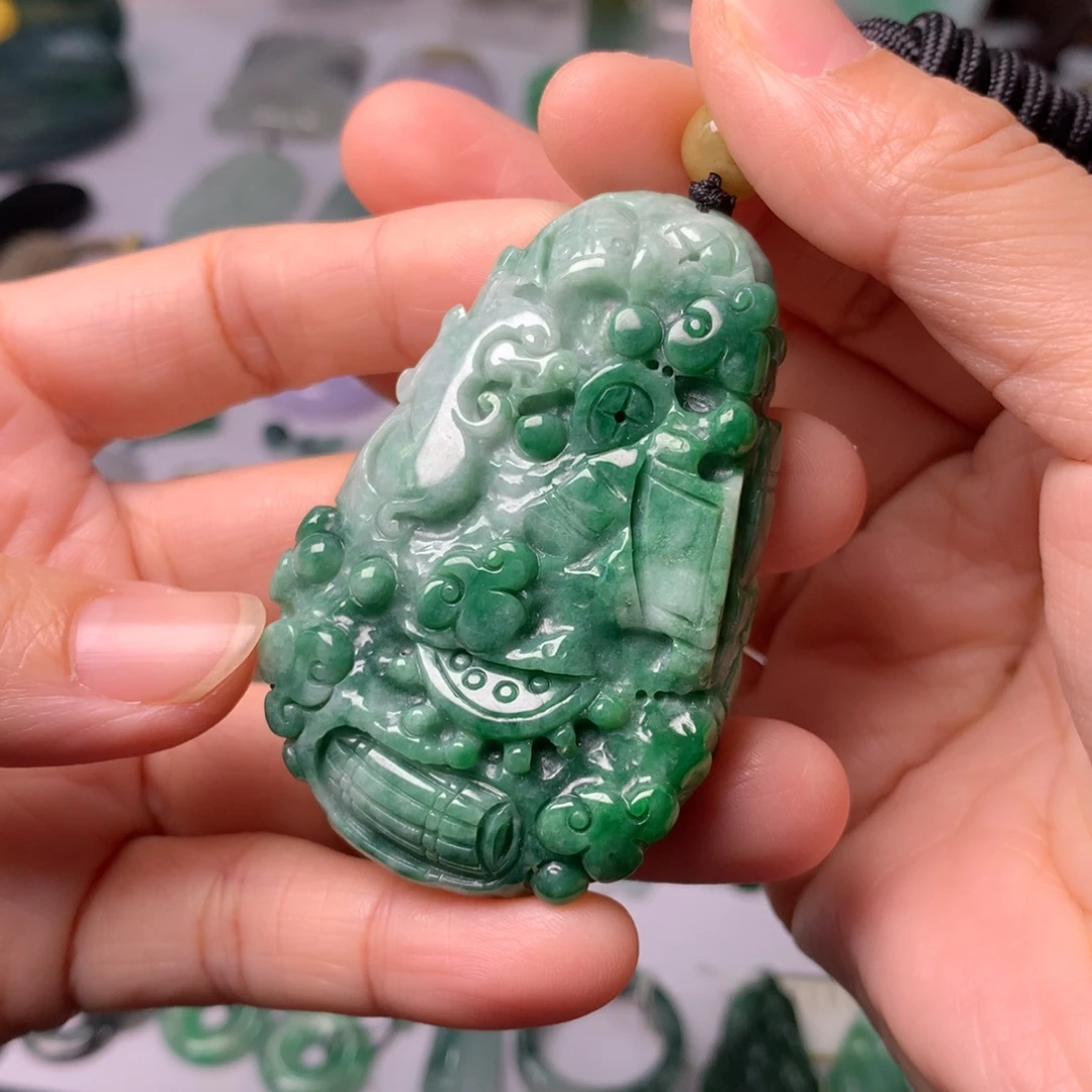 定制翡翠未镶嵌翡翠