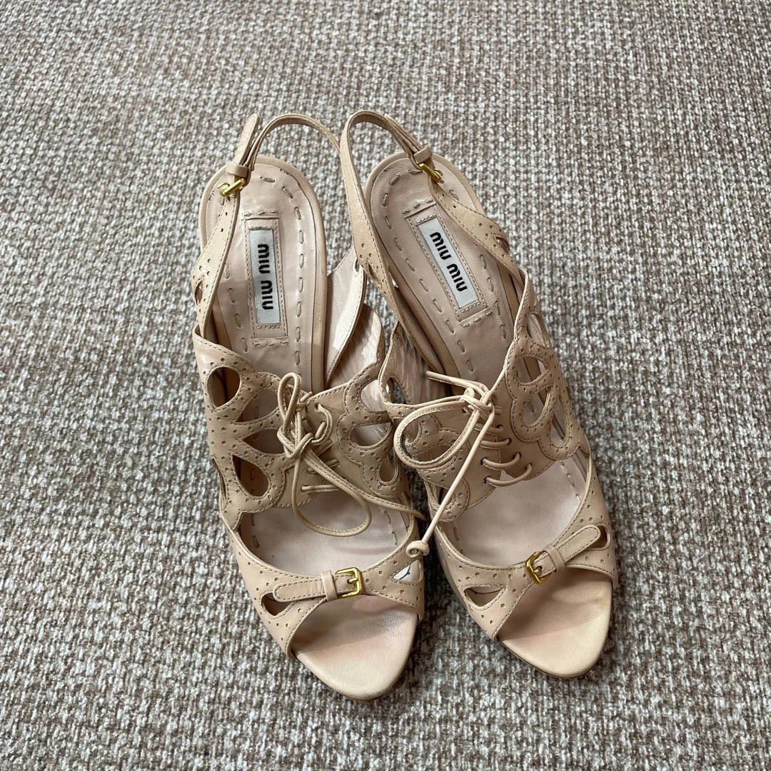 95新 MIU MIU/缪缪 A8880 MiuMiu 裸粉色 高跟鞋 98新 37.5码