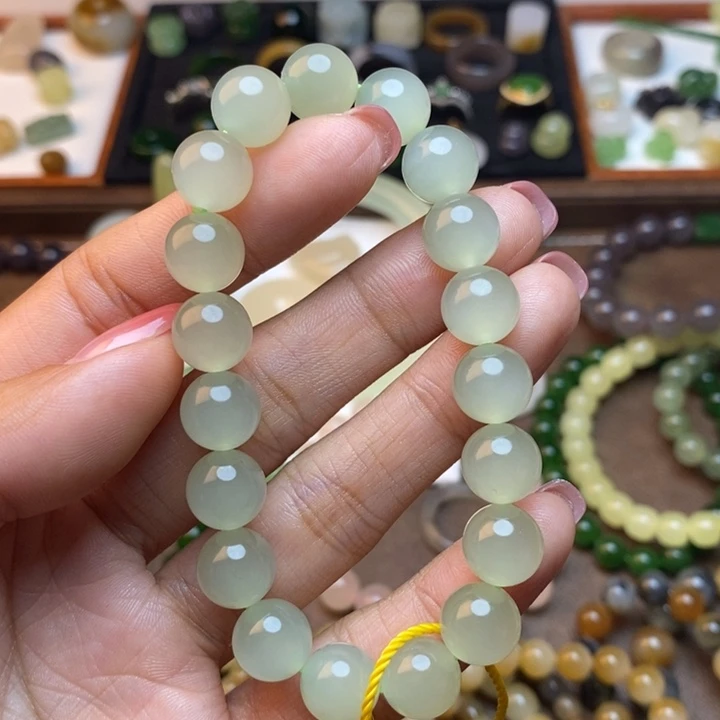 和田玉未镶嵌手链