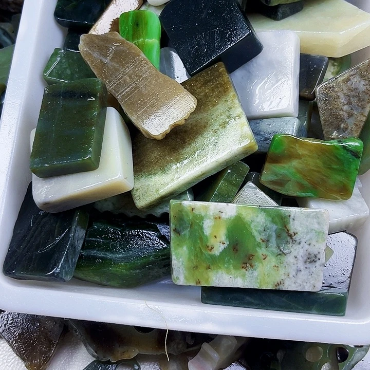 快****和田玉（糖玉）未镶嵌珠宝半成品