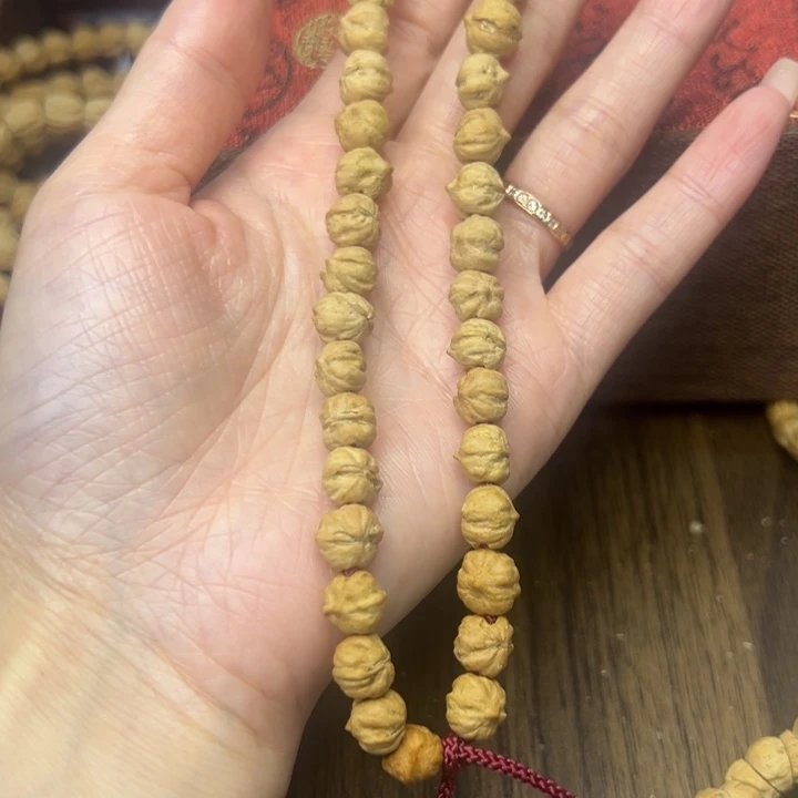 柏香籽/百香籽吊坠寻**任
