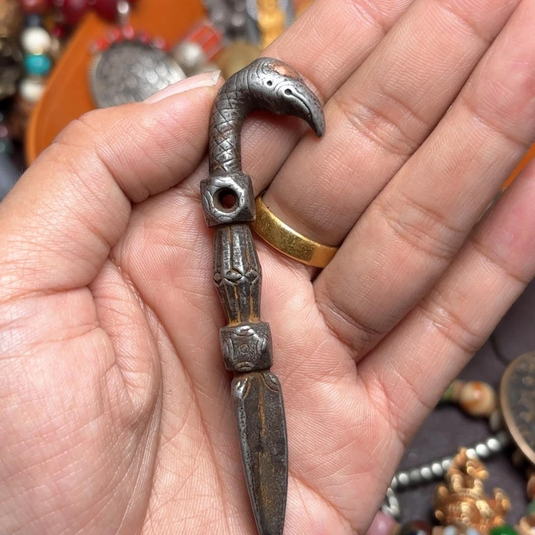 铜星月菩提吊坠项链