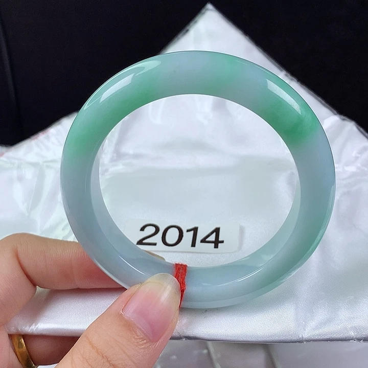 翡翠未镶嵌手镯55圈