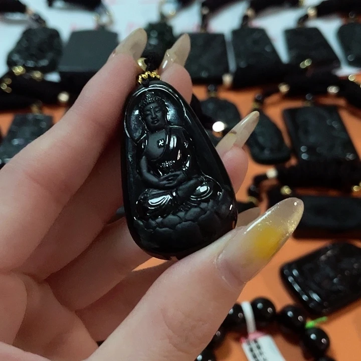 翡翠颈饰未镶嵌セ****?