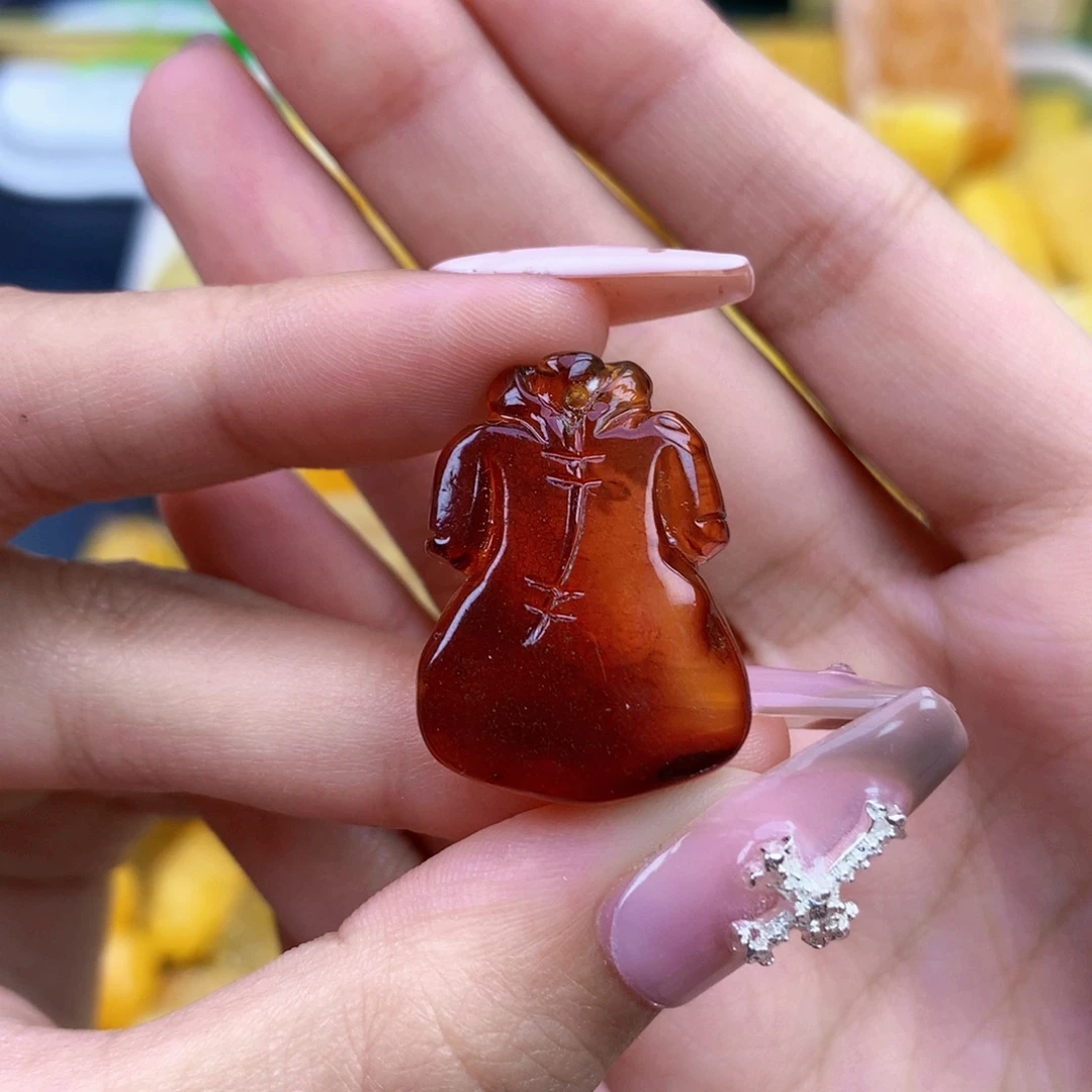 琥珀未镶嵌珠宝奇石